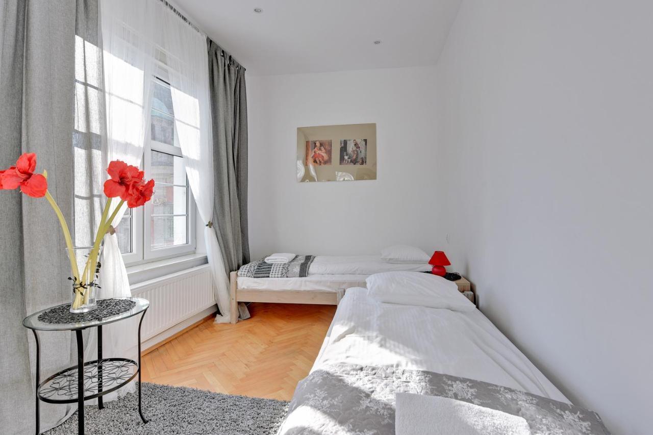 Old Town Apartament *